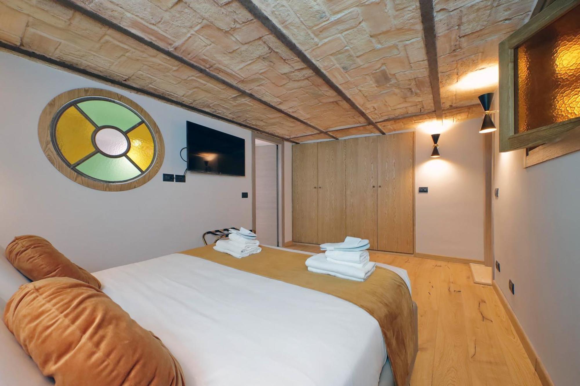 Charming Suites Navona Rome Exterior photo